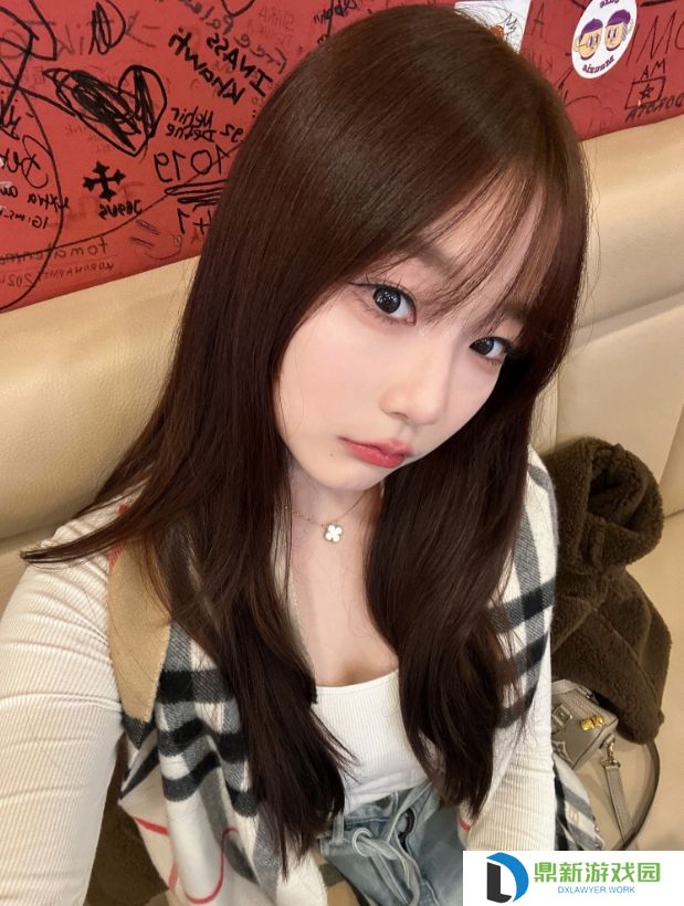 解说Kitty晒照：doner kebab也太好吃了吧