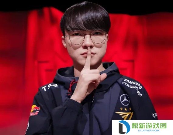 详细阅读:Faker:LOL我想成为阿木木的朋友 出道12周年依然觉得排位很有趣 Faker:LOL我想成为阿木木的朋友 出道12周年依然觉得排位很有趣